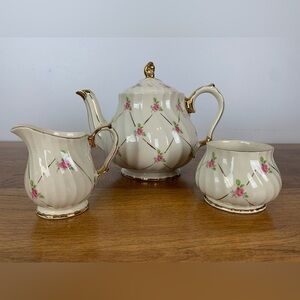Sadler Teapot Creamer Sugar 4 pieces Set Ditsy Rose England Vintage Gold Accents